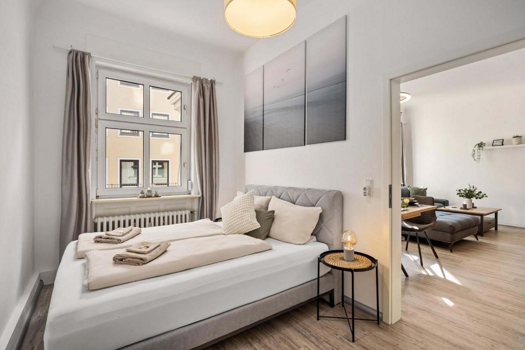 Blassdoerfer - Traumhafte Altbauwohnung Mit Self-checkin Und 93 Qm2 *